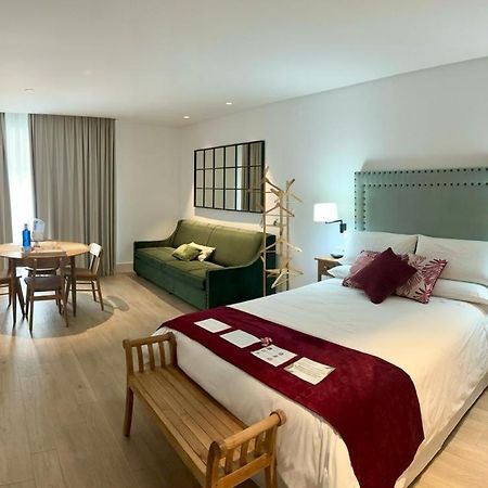 Apartamentos Turisticos La Plaza Chipiona Luaran gambar