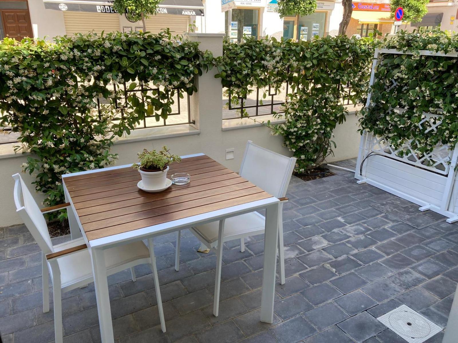 Apartamentos Turisticos La Plaza Chipiona Luaran gambar