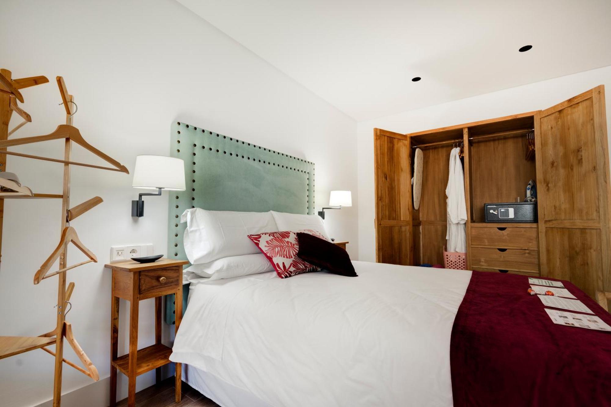 Apartamentos Turisticos La Plaza Chipiona Luaran gambar